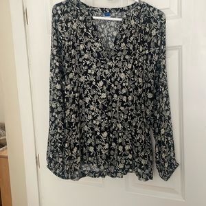 Old navy black and cream top
